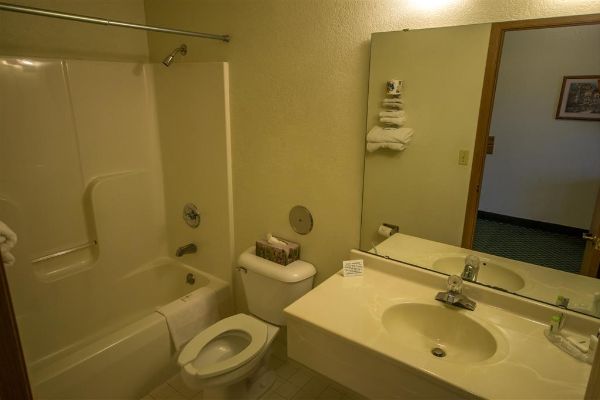HERITAGE GRAND INN (Canton)